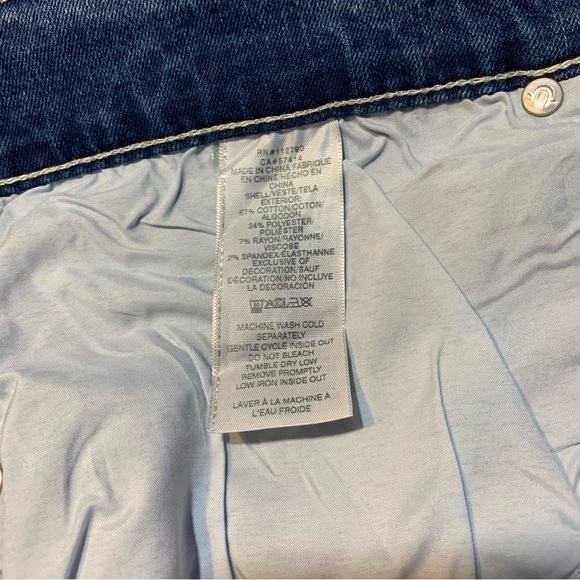 TRUE RELIGION GENO Single Needle
Slim Jean, Size 36 Color: Medium Sunkissed Wash - Picture 8 of 10